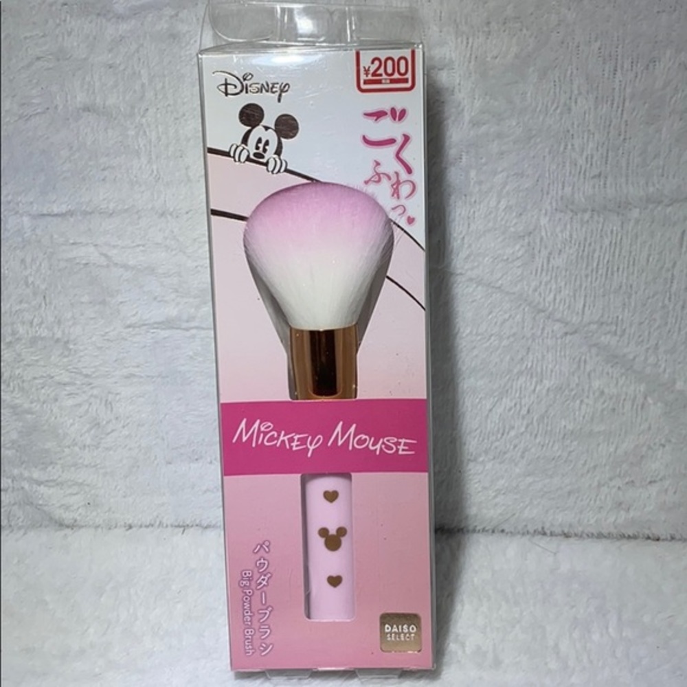 Disney Japan Big Powder Brush